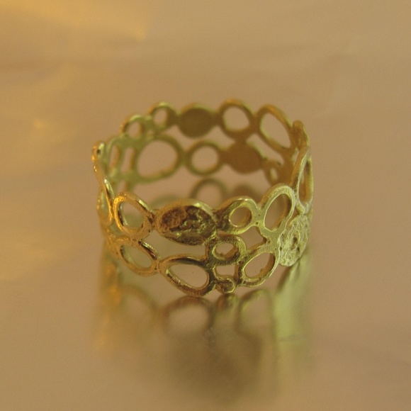 Gold ring. - Picture 6 of 8